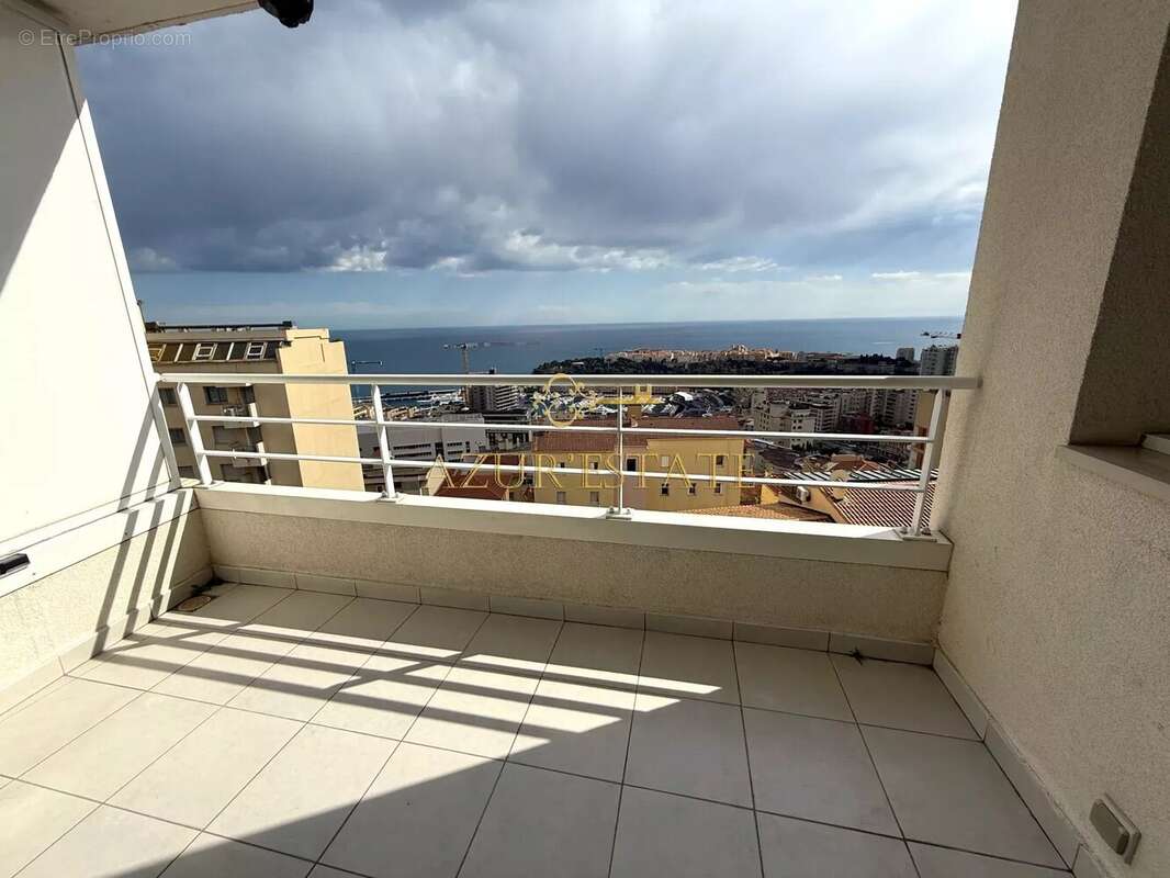 Appartement à BEAUSOLEIL
