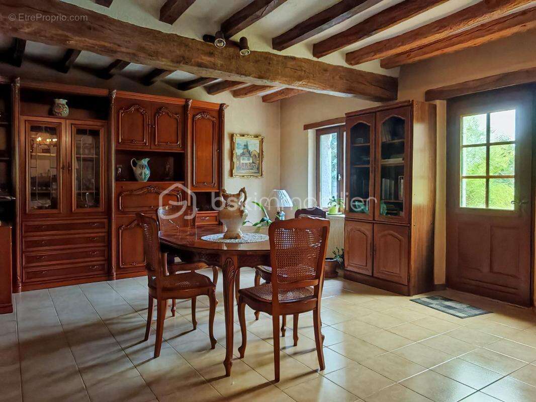 Maison à GIZEUX