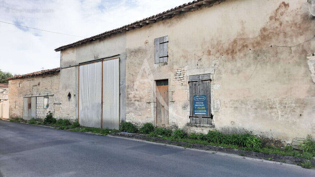 Maison à MATHA