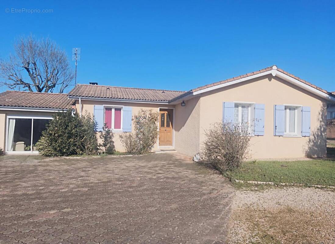 Photo 1 - Maison à REYRIEUX