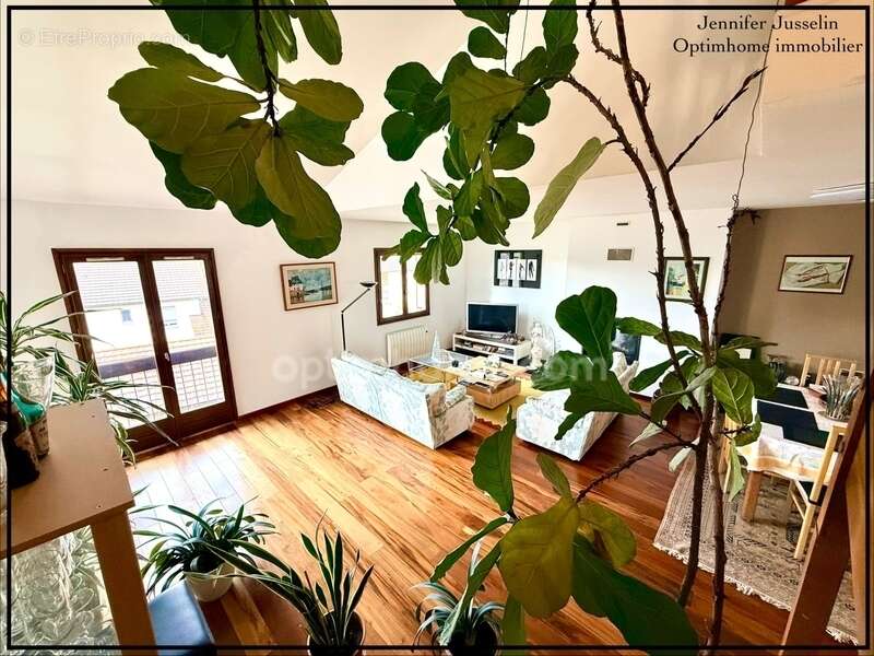 Appartement à PREVESSIN-MOENS