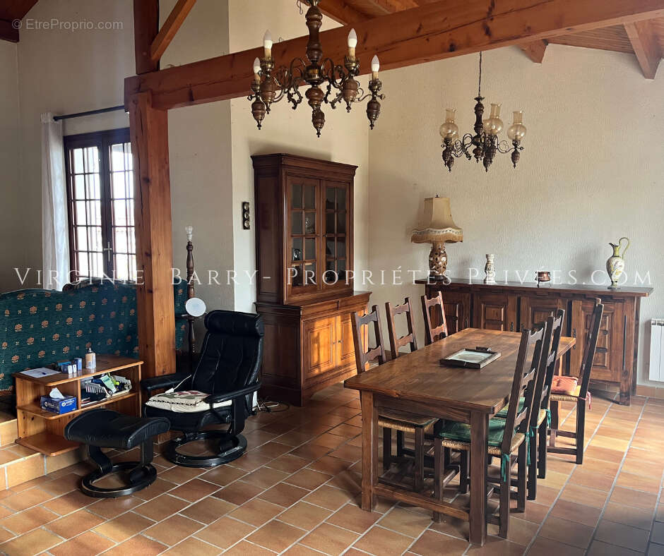 Maison à ECHILLAIS
