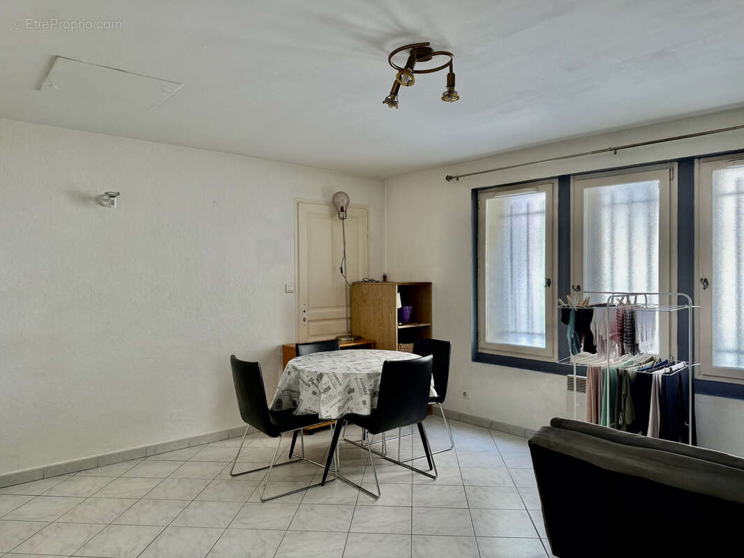 Maison à BAGNOLS-SUR-CEZE