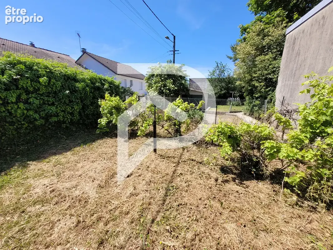Chaumont , Maison de ville à rénover avec jardin et garage - photo 14
