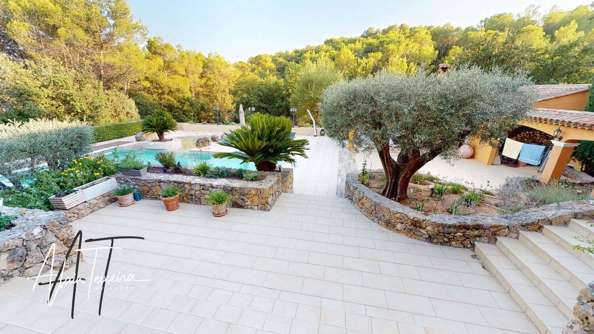 Photo 1 - Maison à LORGUES