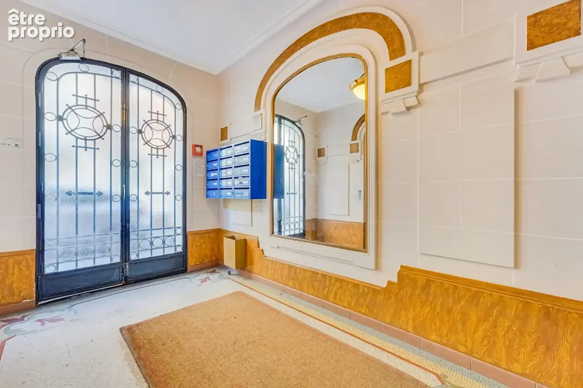 Rue lamarck, dernier etage vue degagee - photo 12