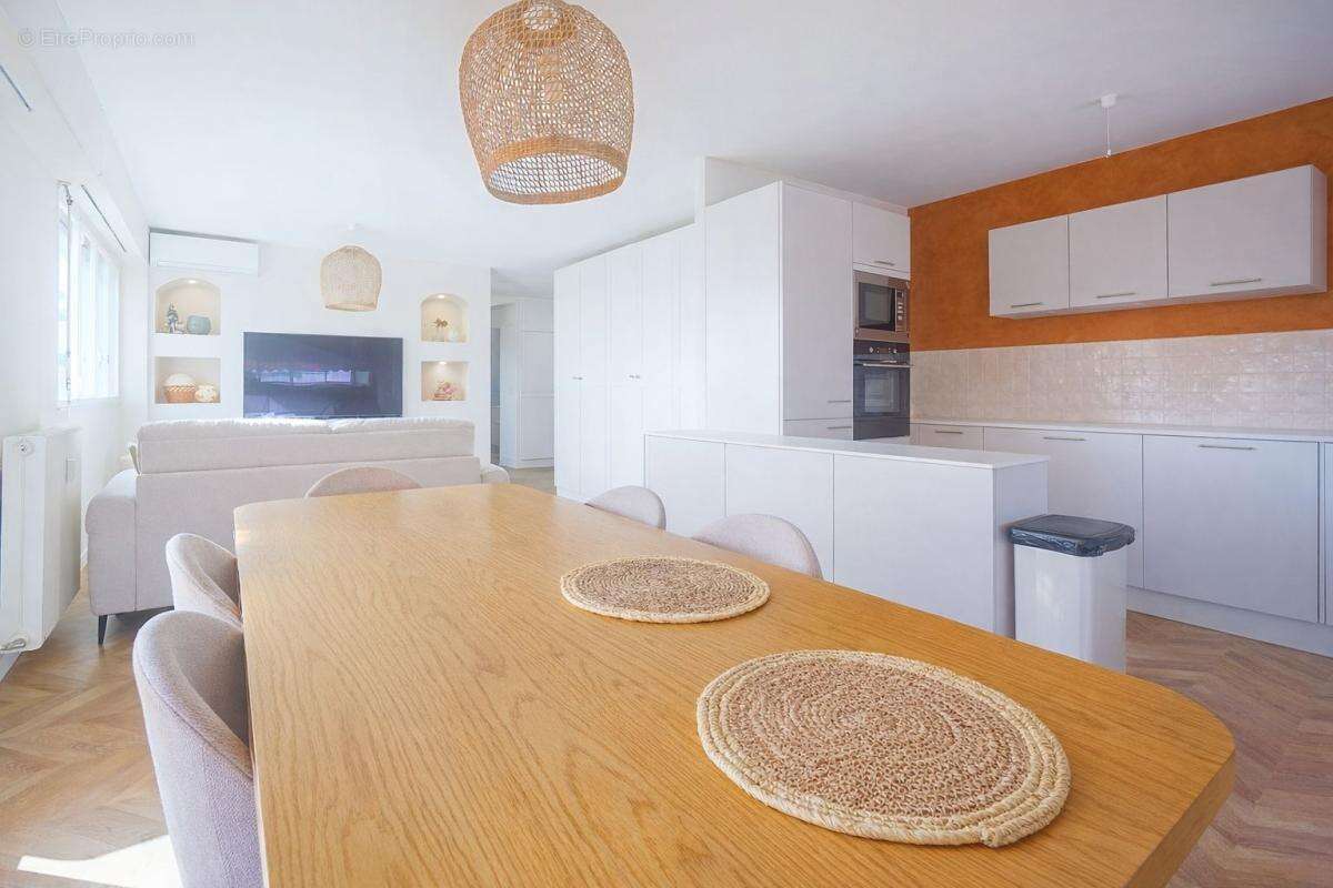 Appartement à LE CANNET