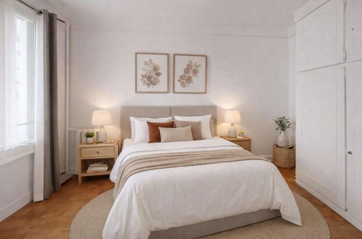 Appartement à PARIS-16E