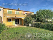 Maison à ROQUEBRUNE-SUR-ARGENS