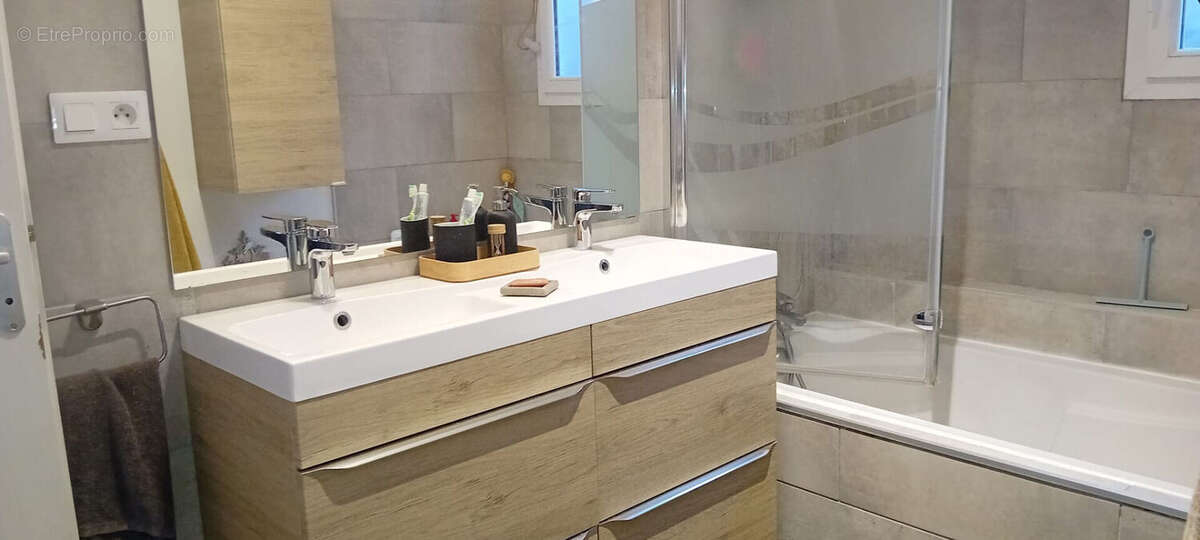 Maison à CAMPS-LA-SOURCE