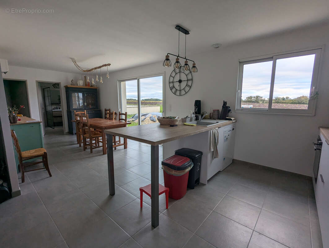 Maison à SAINTE-LHEURINE