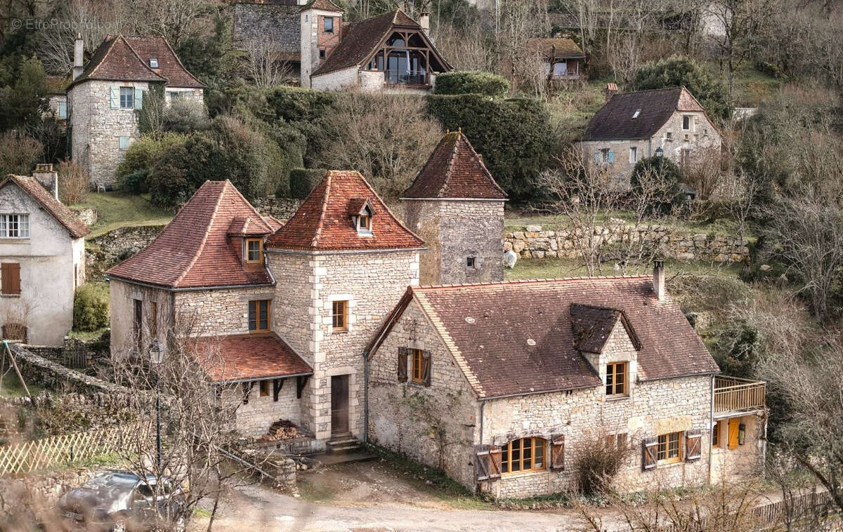 Propriété de caractère - proche de Brive - photo 3