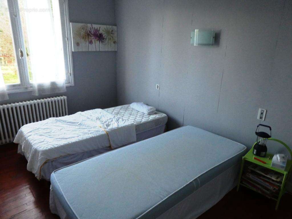 Maison 70 m² à Priziac  - photo 7