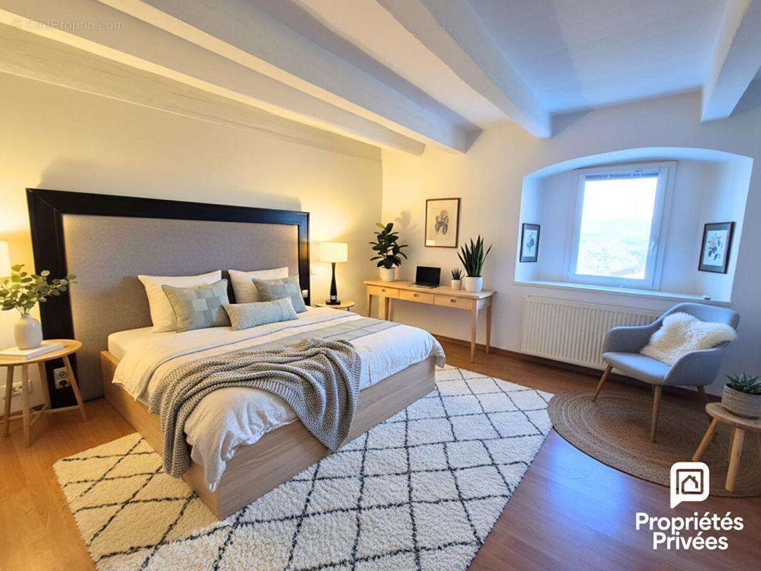 Maison à BELLEGARDE-SUR-VALSERINE