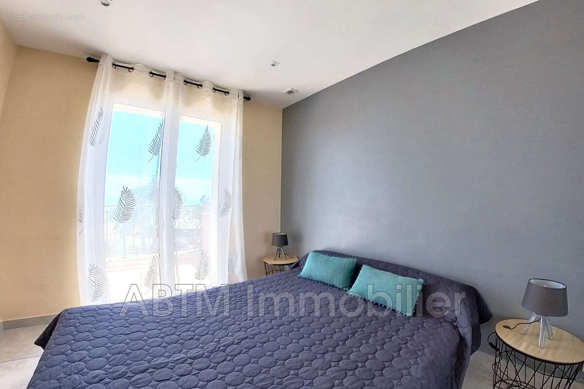 Maison à SAINT-LAURENT-DU-VAR