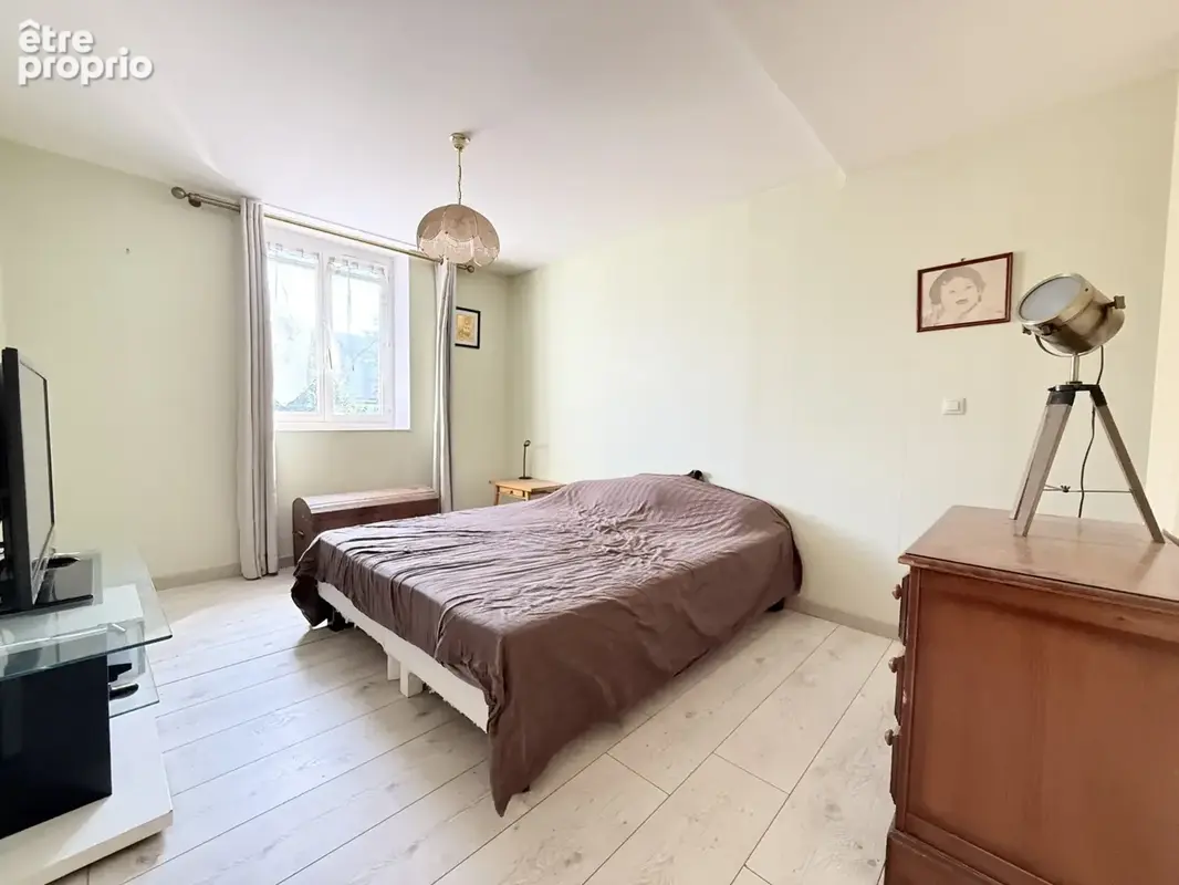 Maison familiale de 246 m2 + maison 104 m2 sur 2500M2 de terrain - photo 17