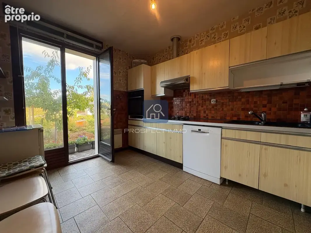 Maison individuelle à rénover sur grand terrain - photo 12