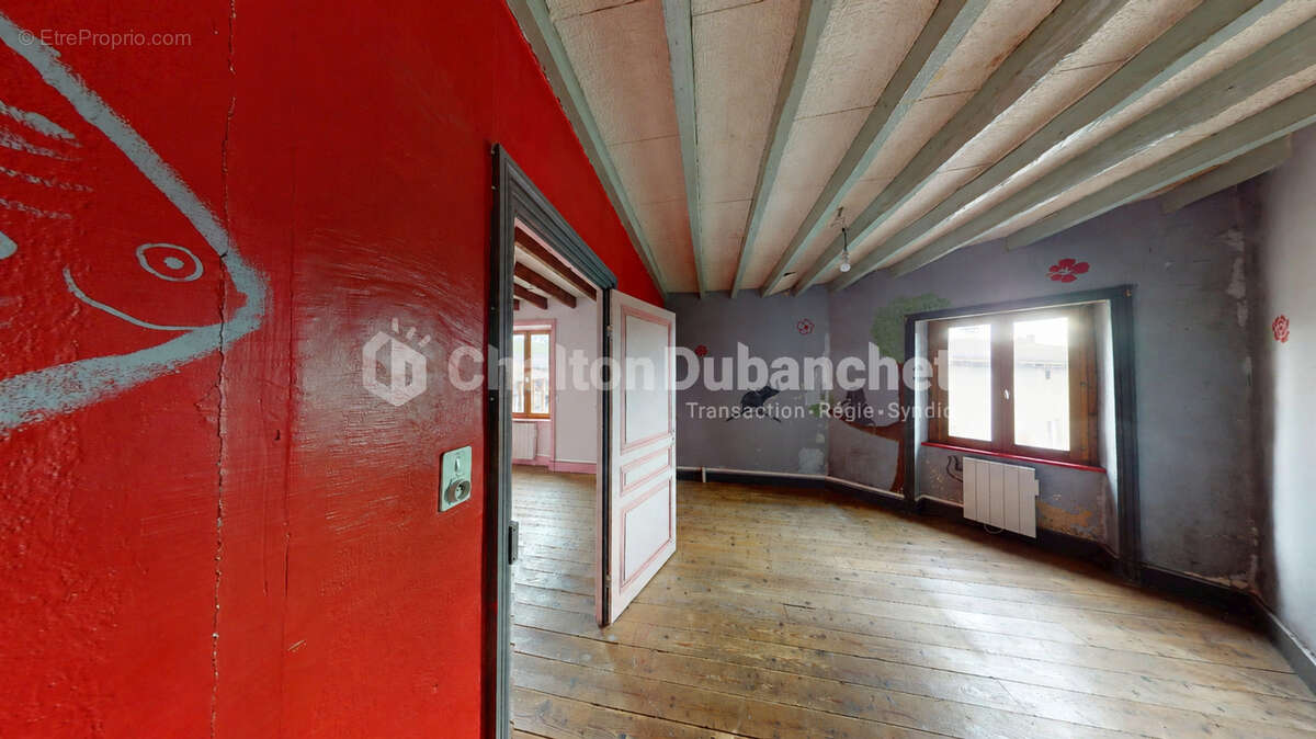 Maison à CHIRASSIMONT