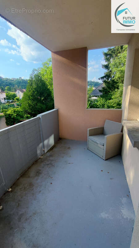 Appartement à SAINTE-SUZANNE