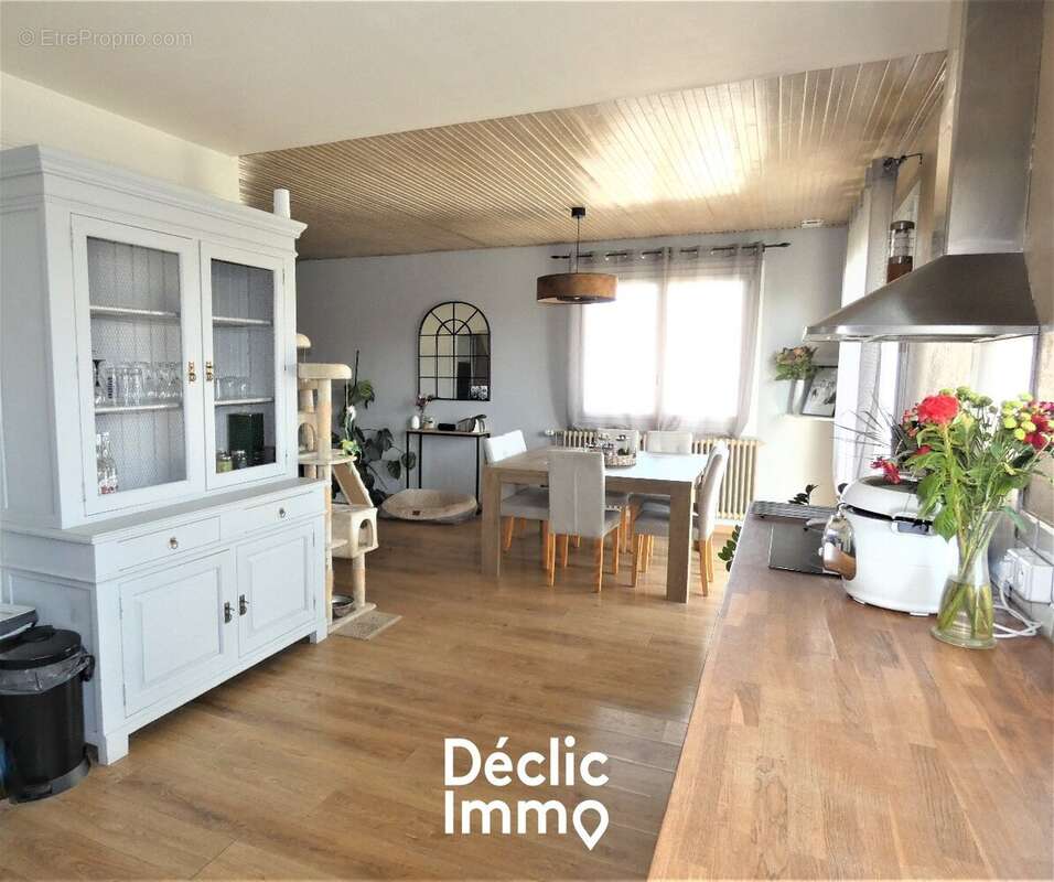 Maison à NIEUL-LE-DOLENT