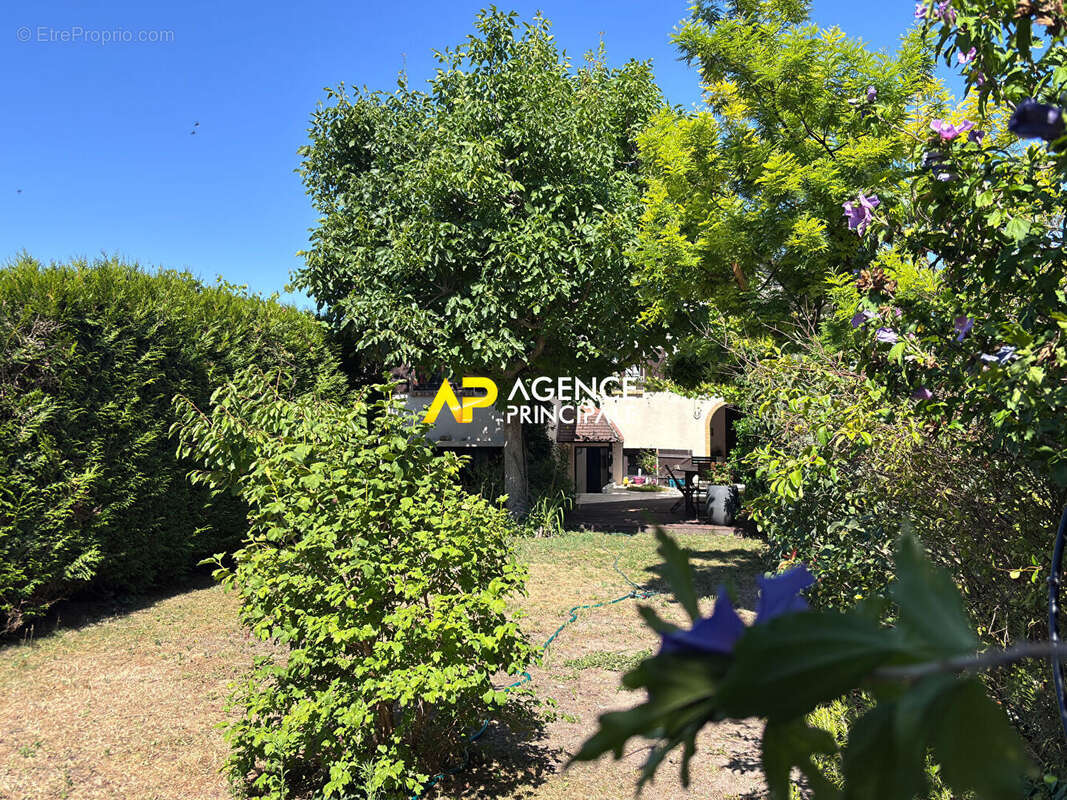 Maison à SARTROUVILLE