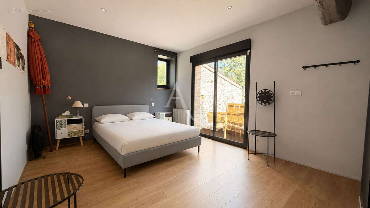 EXCLUSIVITÉ ! Rare à Courcoury : Maison rénovée + logement locatif indépendant sur 1900 m² arborés - photo 10