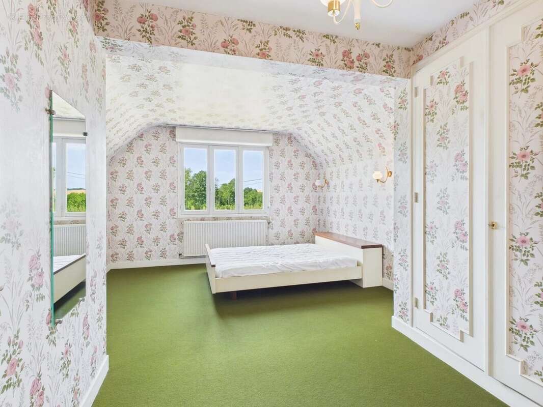 Maison à SAINT-LOUP-DE-BUFFIGNY