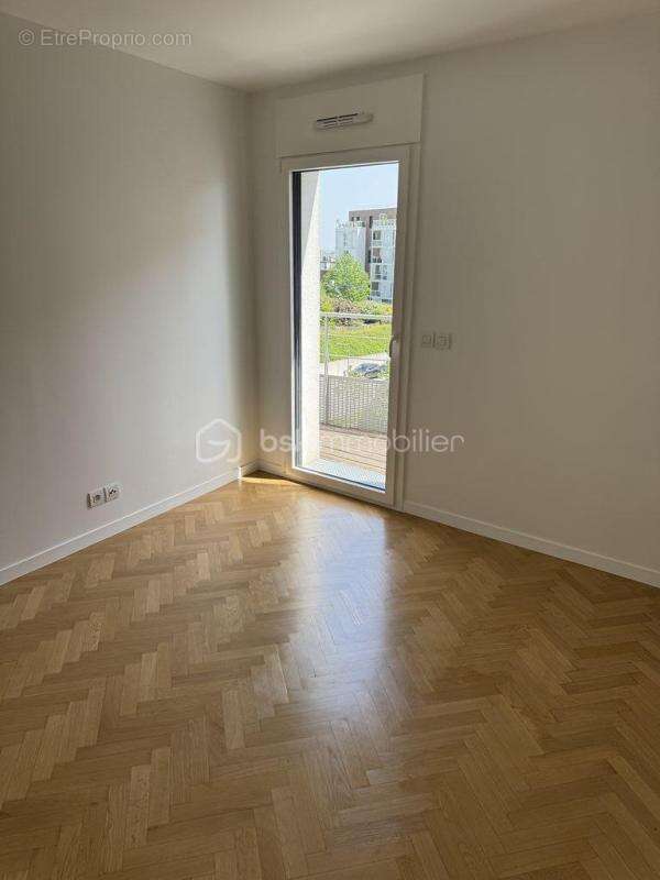 Appartement à ISSY-LES-MOULINEAUX