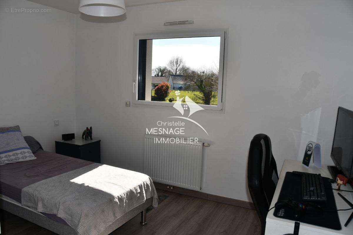 Maison à PLOUER-SUR-RANCE