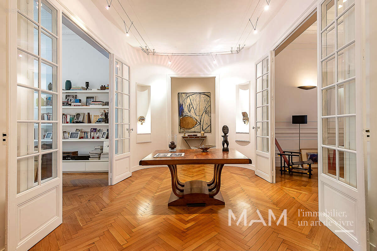 Appartement à MARSEILLE-8E