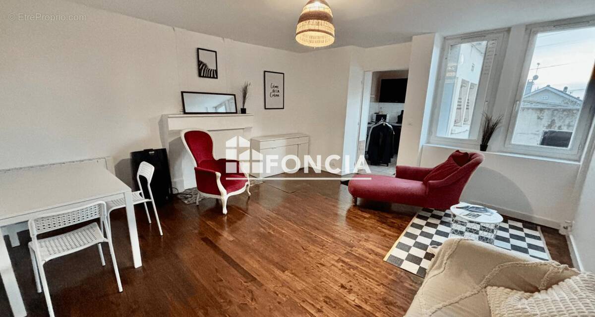 Appartement à LA COURONNE