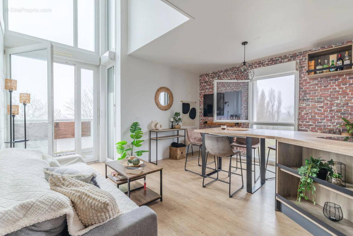 Appartement à VILLENEUVE-LE-ROI