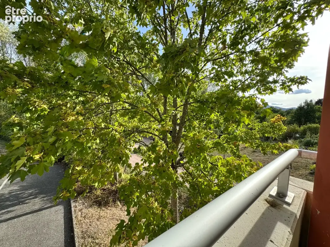 Grand 3/4 pièces de 85 m2 avec terrasse, garage et parking - photo 13