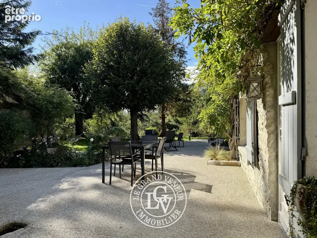 Fontaine-le-port – maison de charme de 176 m² avec dépendance et terrain de 2 005 m² - photo 4