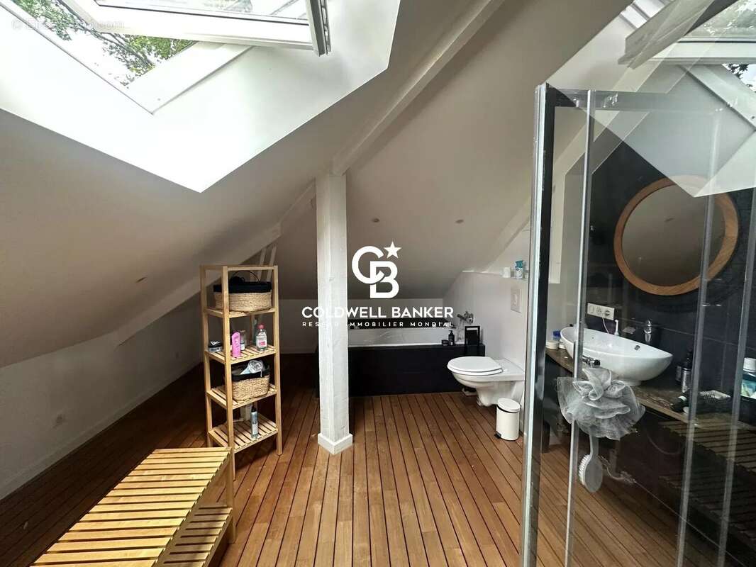 Maison bourgeoise  250 M2 quartier Charmettes - photo 30