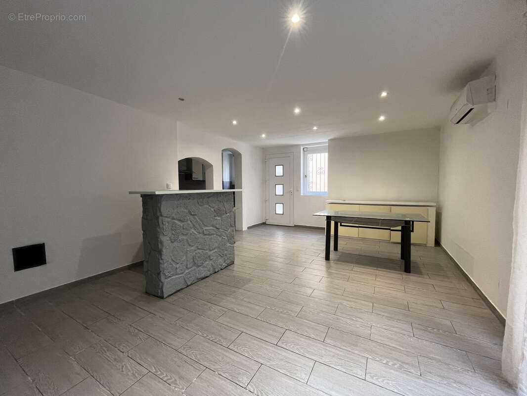 Maison à VILLELONGUE-DE-LA-SALANQUE