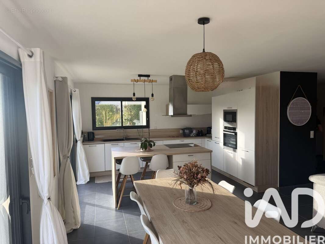 Maison 116 m² à Le Torquesne  - photo 4