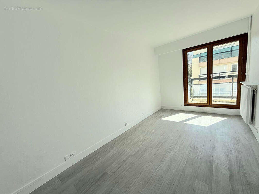 Appartement à NANTERRE