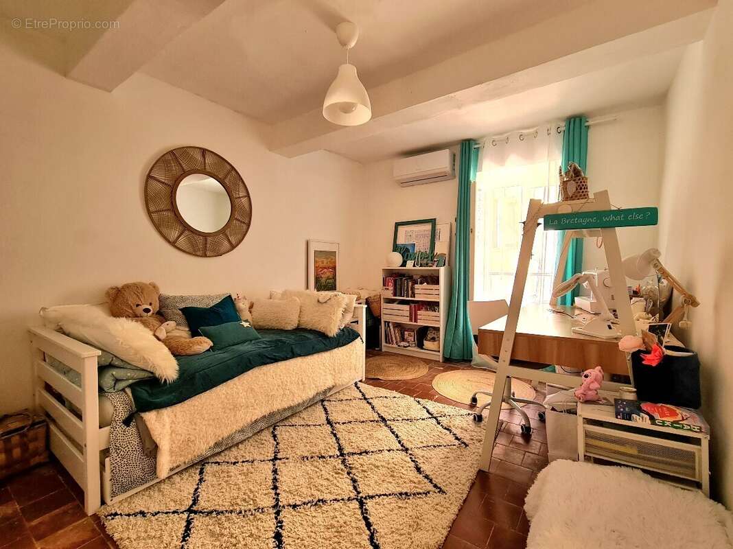 Maison à SAINT-CHINIAN