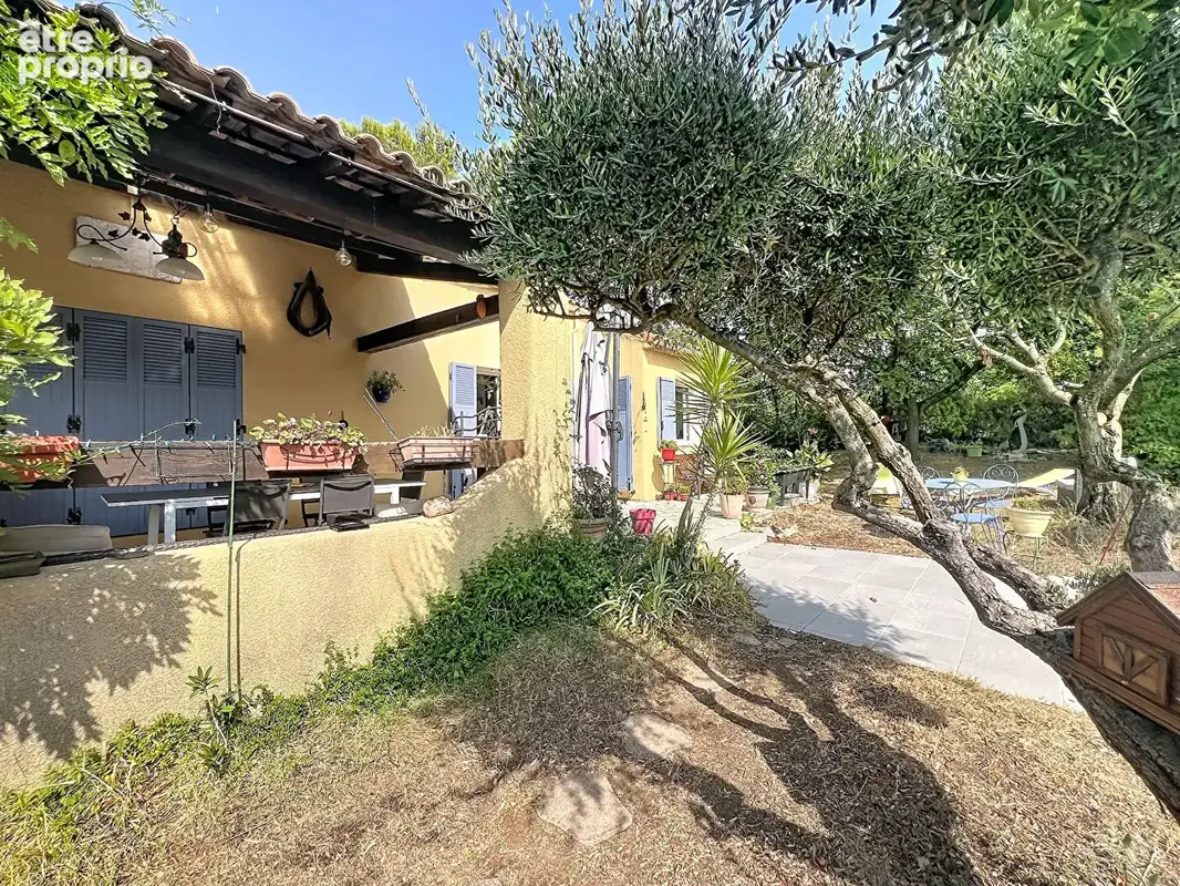 Maison Belcodene 5 pièce(s) 162 m2 - photo 3