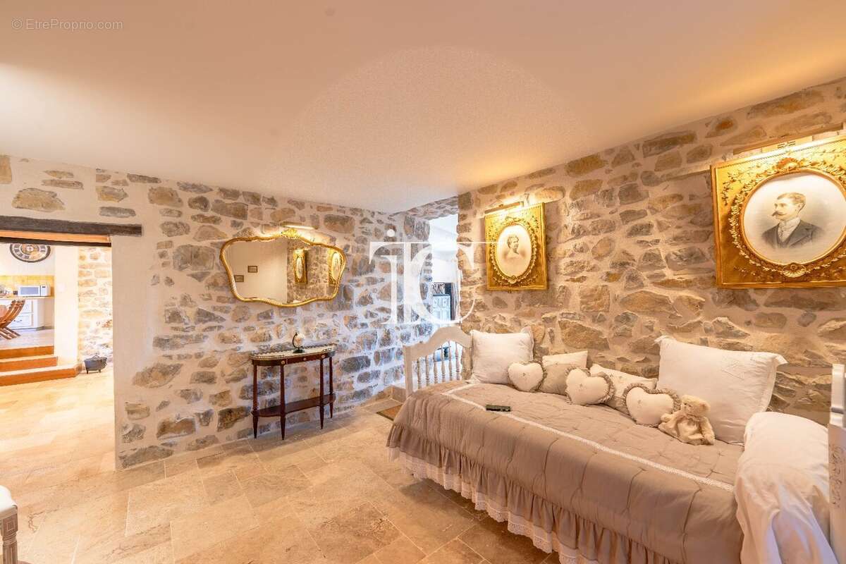 L'ame d'une bastide, le confort moderne  390 m² habitables, jardin de 3 000 m² - photo 11