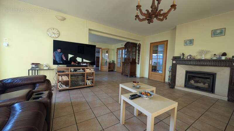 Appartement à AIRE-SUR-LA-LYS