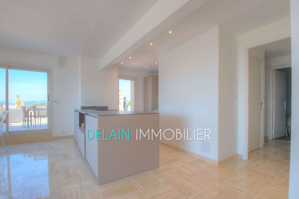 Appartement à LE CANNET