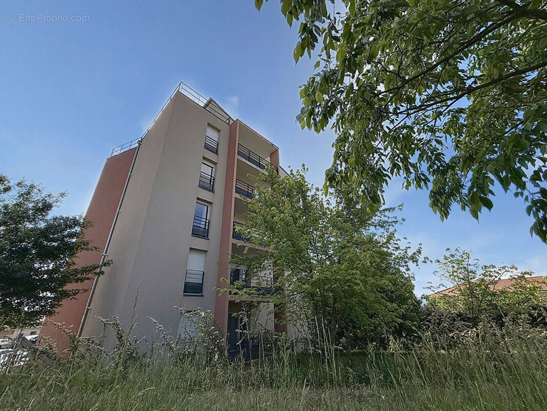 Appartement à L&#039;ISLE-D&#039;ABEAU