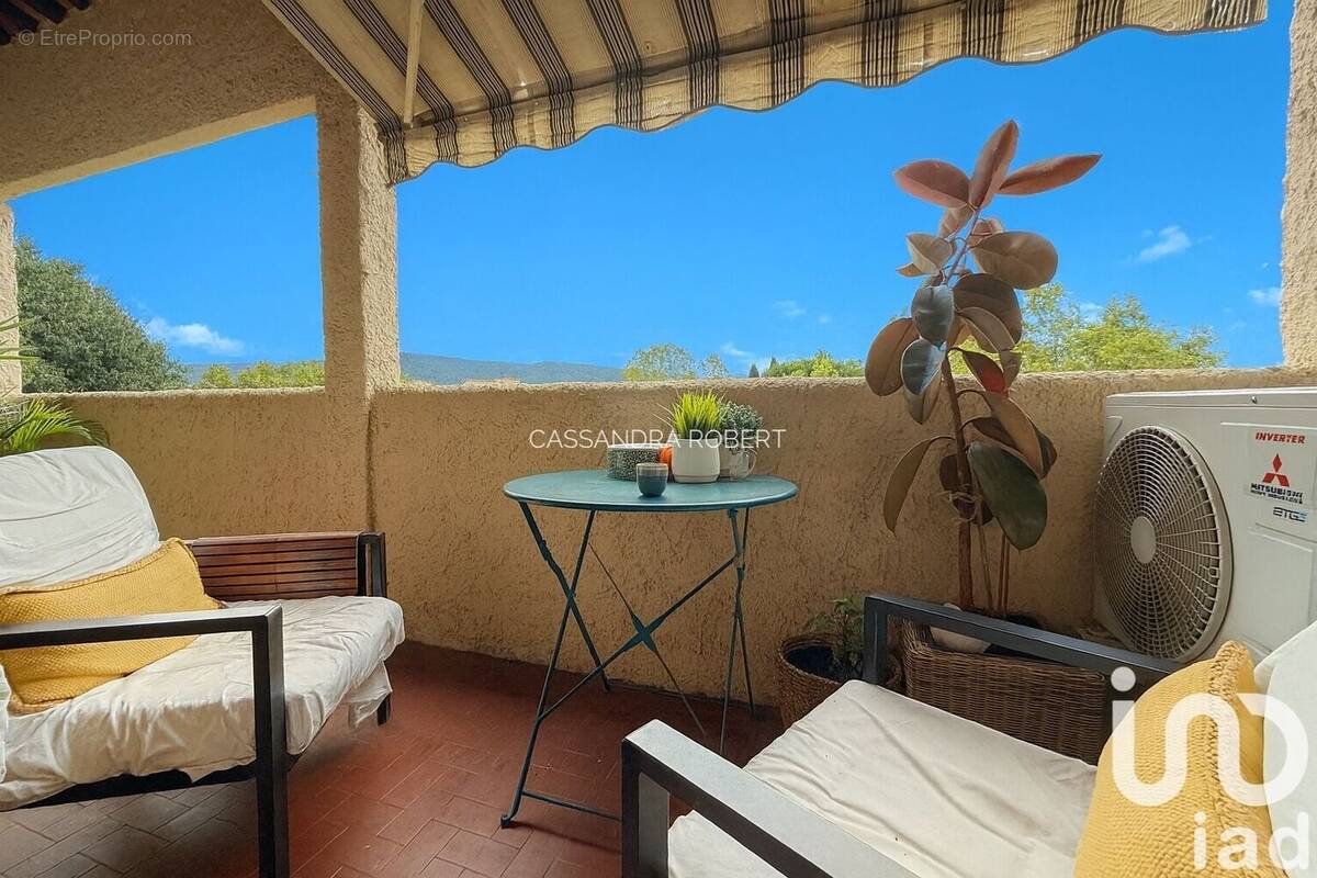 Photo 1 - Appartement à LE BEAUSSET