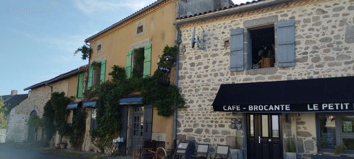 Commerce à SAINT-ESTEPHE