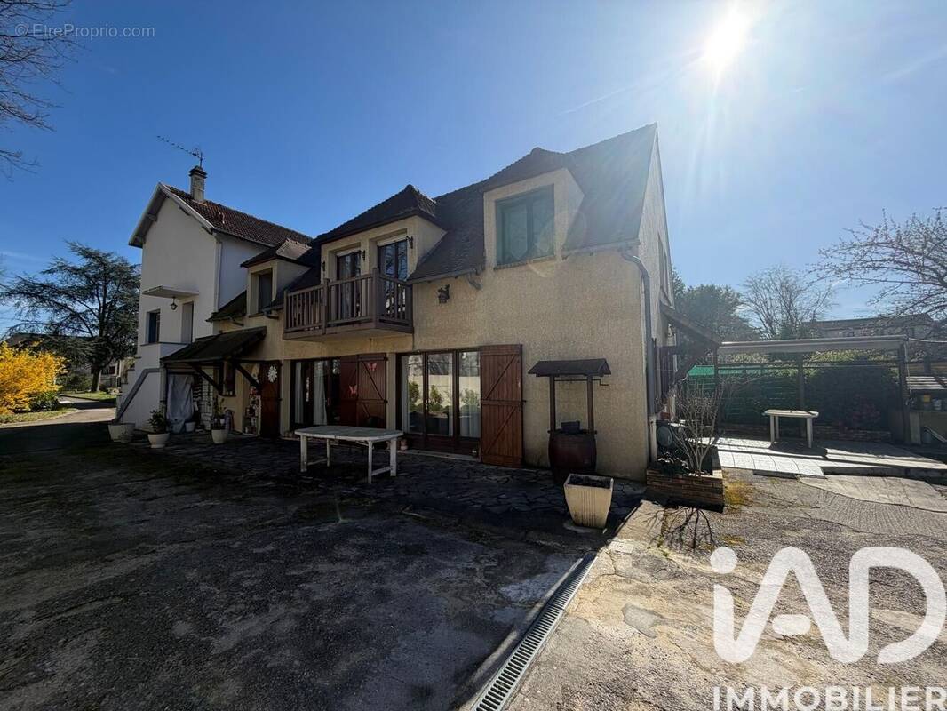 Photo 1 - Maison à SAINT-MICHEL-SUR-ORGE