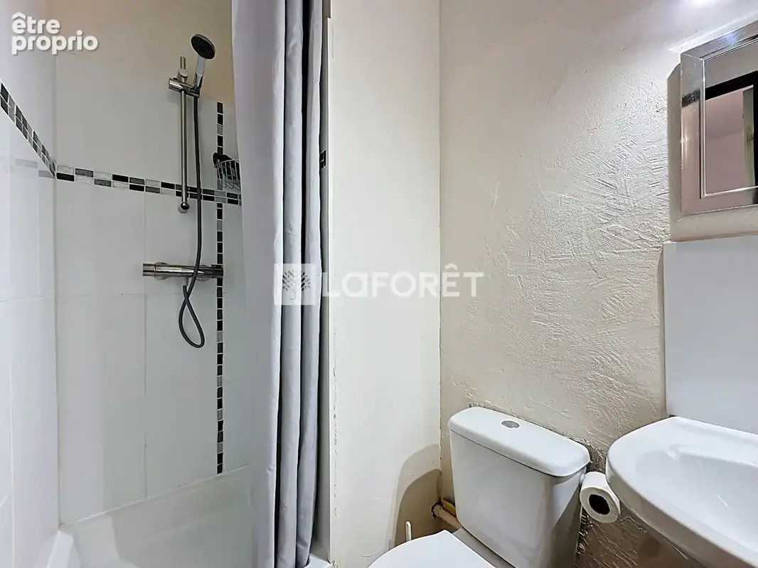 Studio cabine avec loggia fermée à deux pas de la plage - photo 5