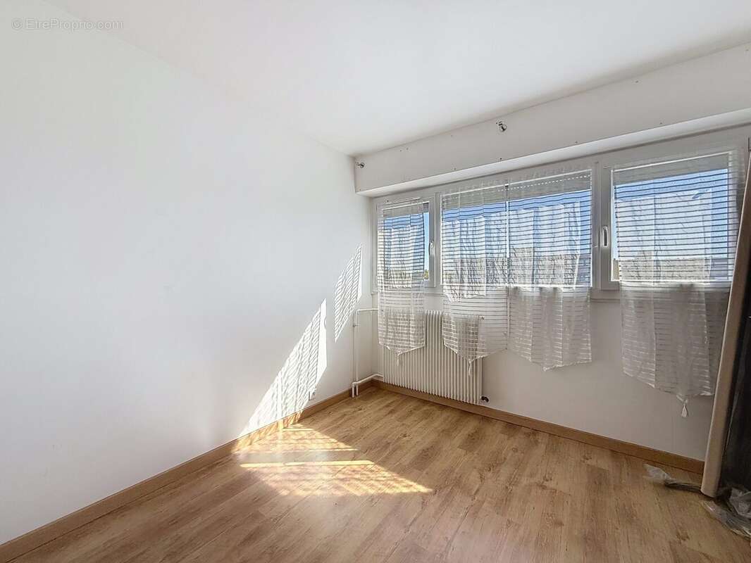 Appartement à CHENNEVIERES-SUR-MARNE