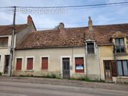Maison à POUGNY